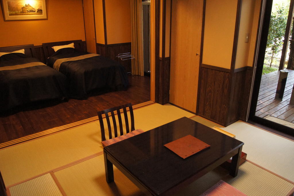 Fumoto Ryokan Minamioguni Szoba fotó